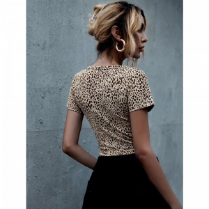 Blusa Con Botón Con Estampado De Leopardo